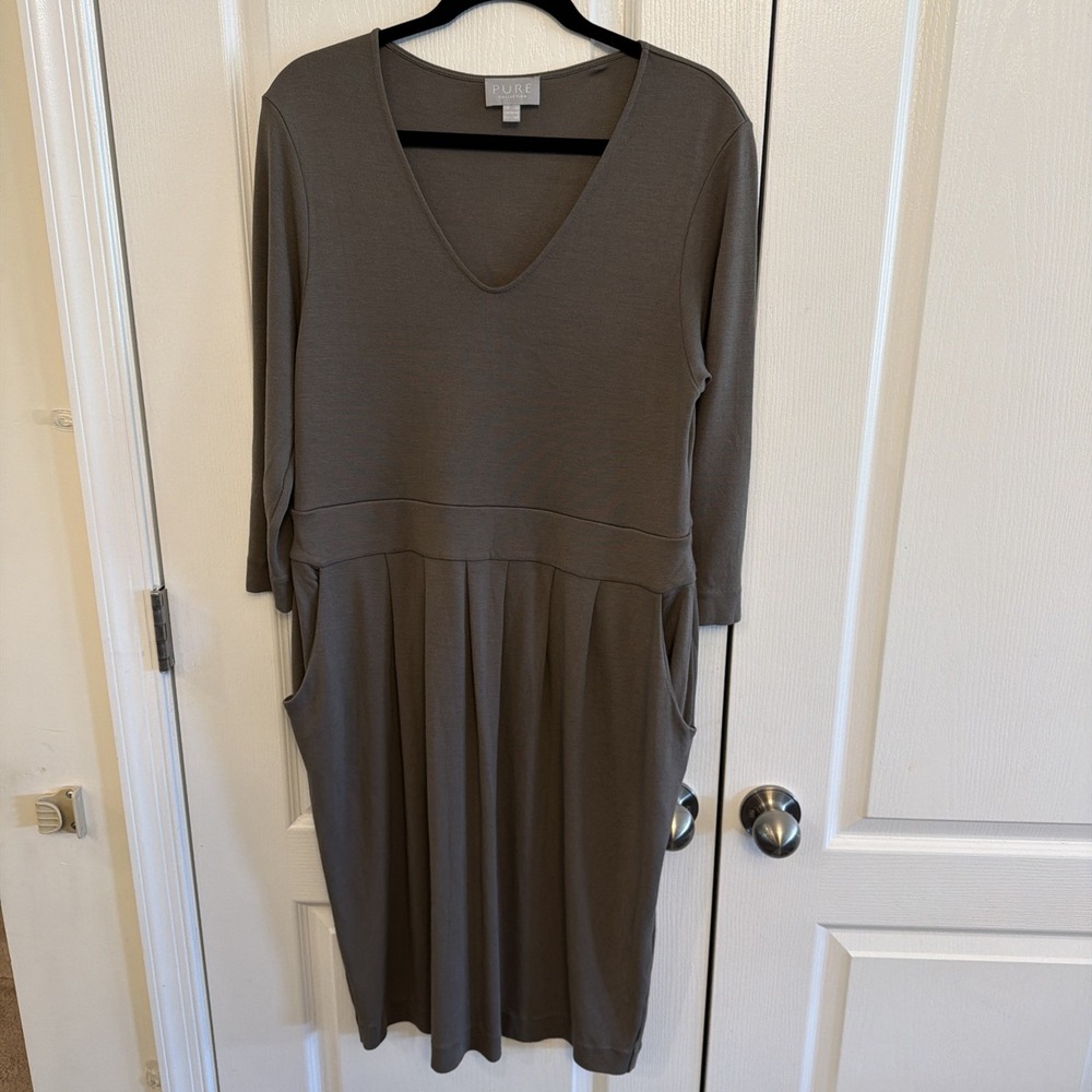 Pure Collection Knit Pleated Knee Length Sheath Dress Size US 14/16 UK 18 Taupe